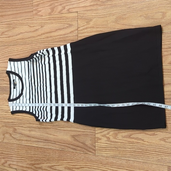 Black and white striped sleeveless dress for business, casual, Ellen Tracy M - Picture 3 of 6